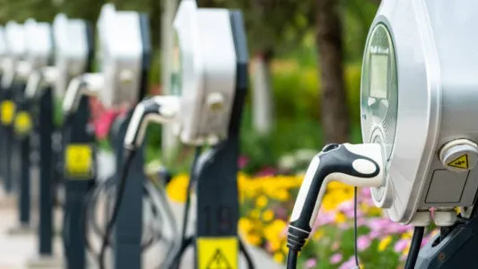 Türkiye'de Elektrikli Araç Şarj Soketi Sayısı 41 Bini Aştı