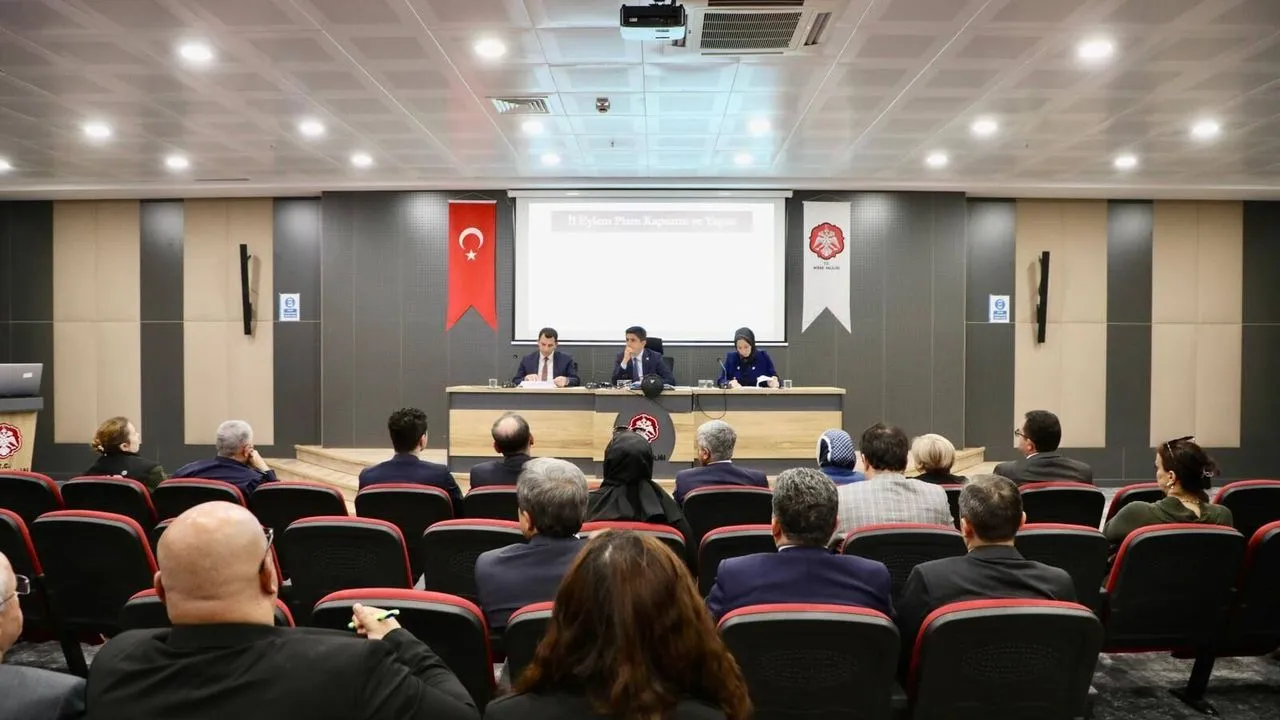 Niğde Valiliği'nde Kadına Yönelik Şiddetle Mücadele Toplantısı Gerçekleştirildi