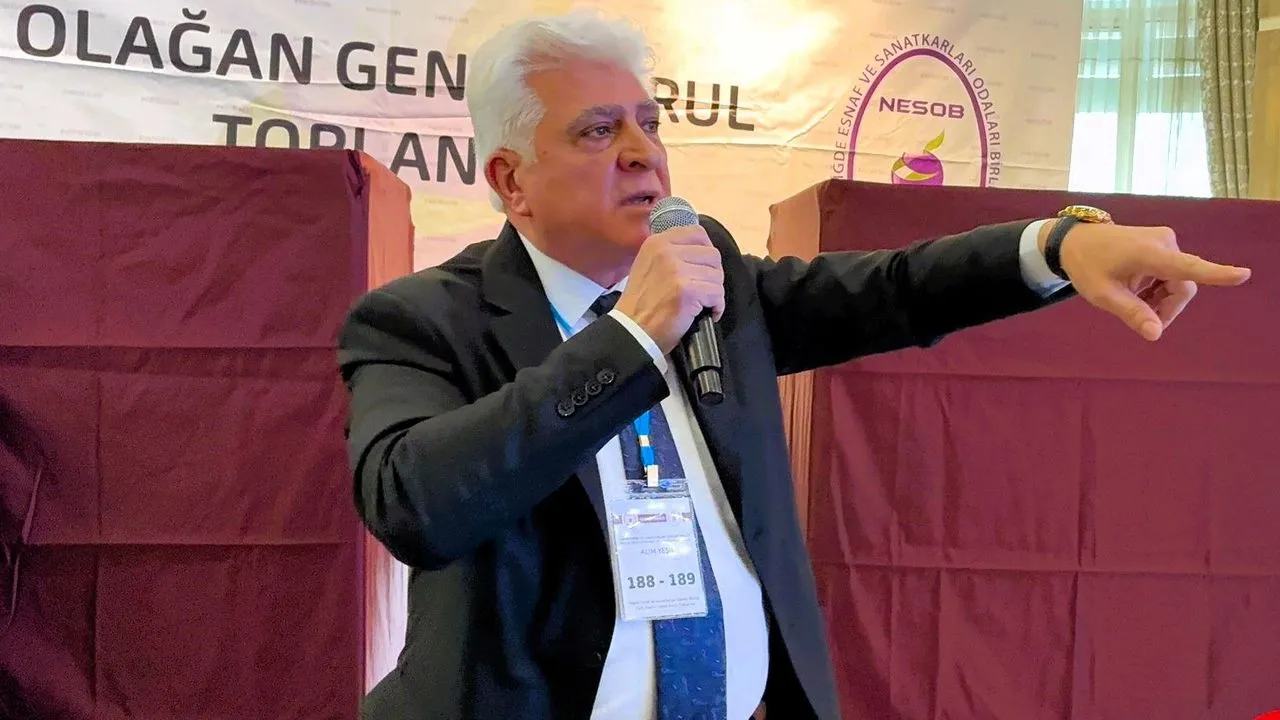 NESOB Delegeleri Alim Yeşil'e Güven Tazeledi