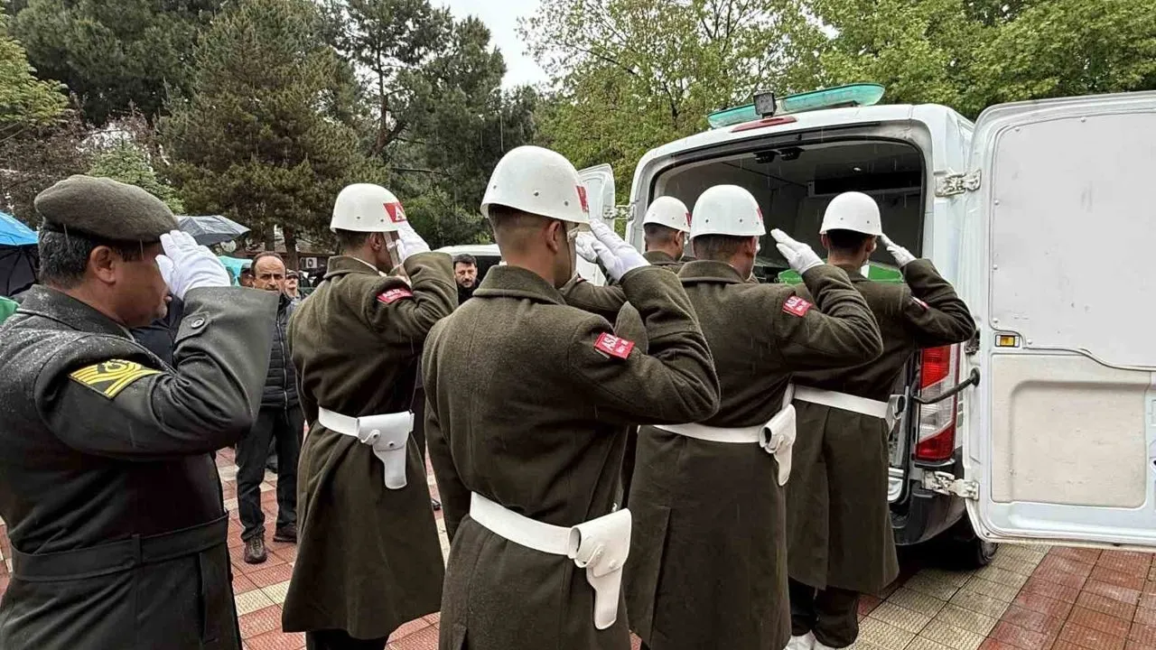 Kıbrıs Gazisi Osman Aydın Son Yolculuğuna Uğurlandı