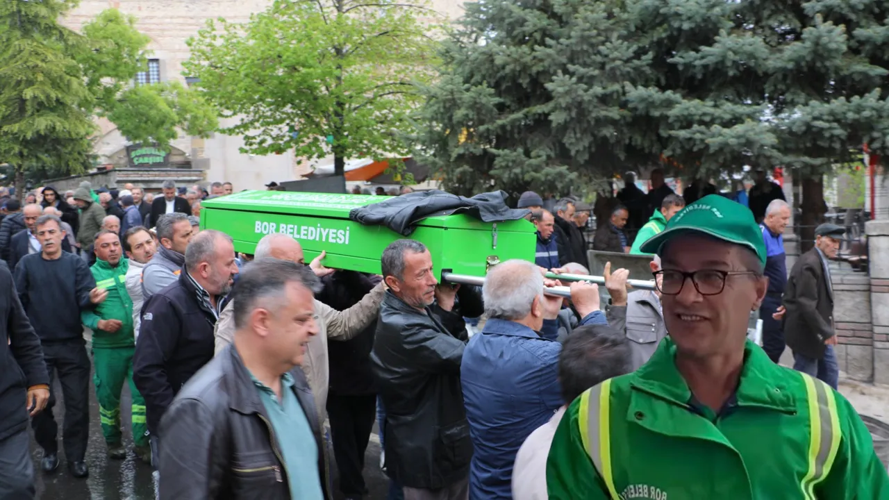 Kedilerin Dostu Nevruz Abi Vefat Etti
