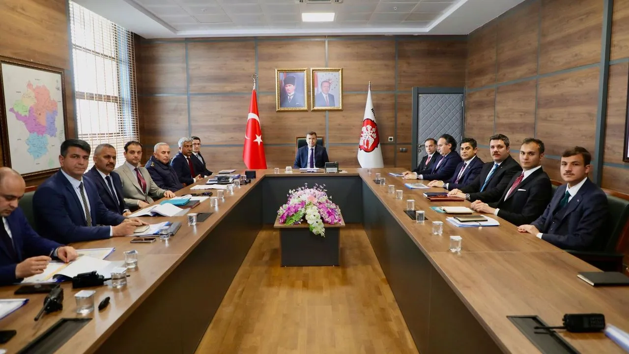 Niğde'de Genişletilmiş Güvenlik ve Asayiş Toplantısı Gerçekleştirildi