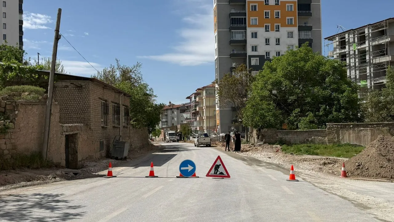 Yeşilburç Caddesi’nde Yol Geçici Olarak Trafiğe Kapatıldı